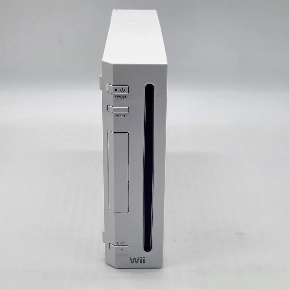 Nintendo Wii RVL-001 White Console Bundle GameCube Compatible w/ Controllers